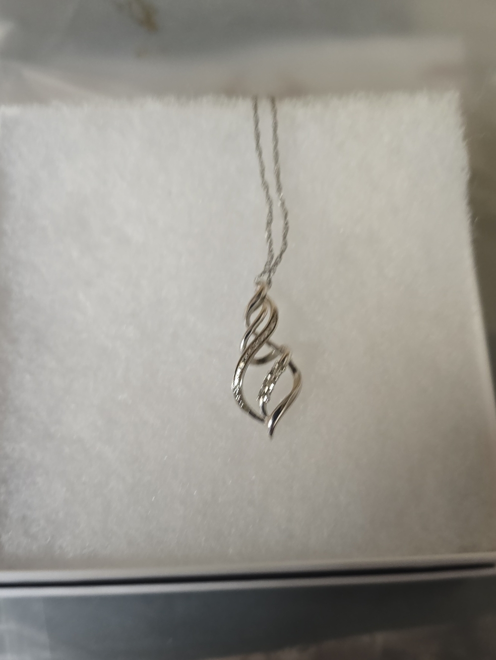 Sterling Silver Twisted Leaf Pendant Necklace - White